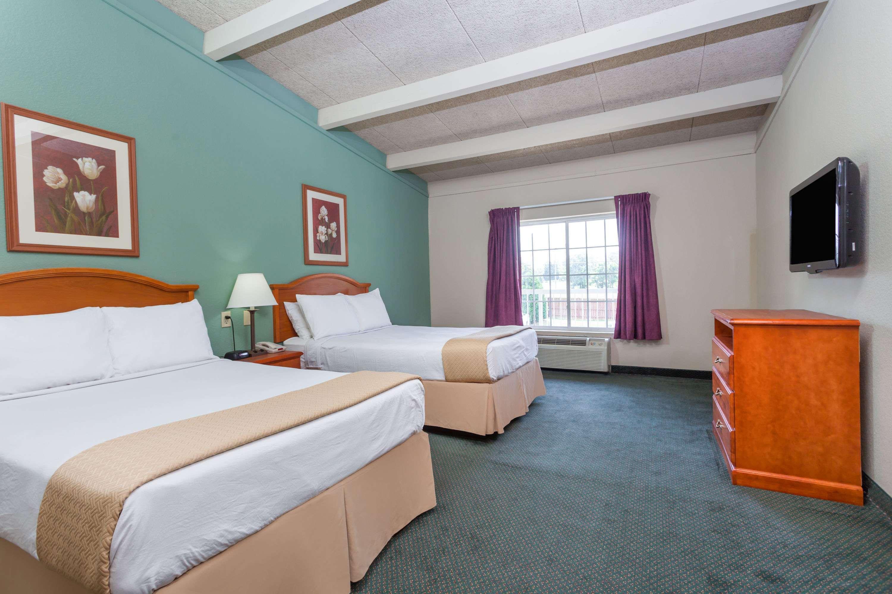 Days Inn & Suites By Wyndham Lexington Eksteriør billede