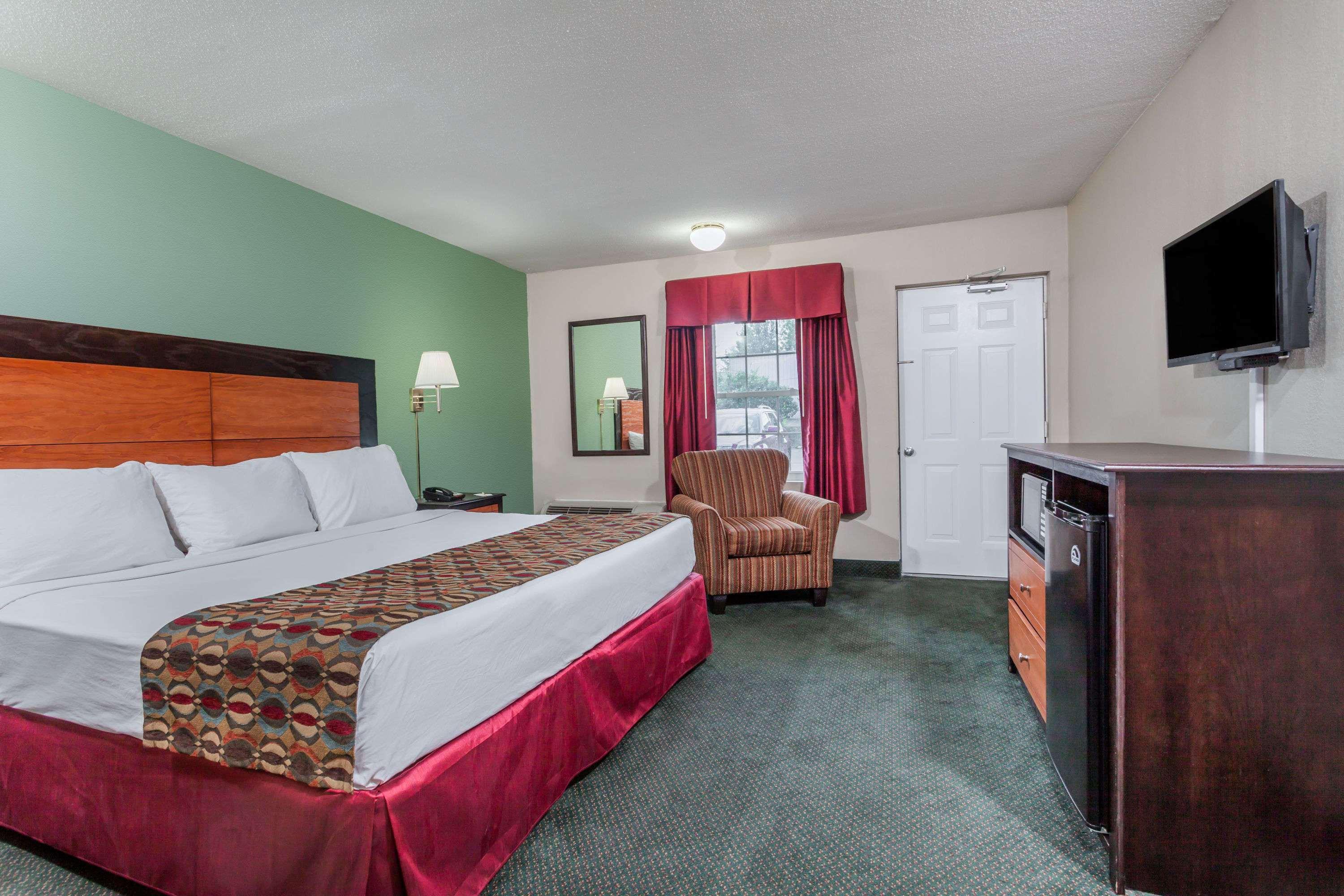 Days Inn & Suites By Wyndham Lexington Eksteriør billede