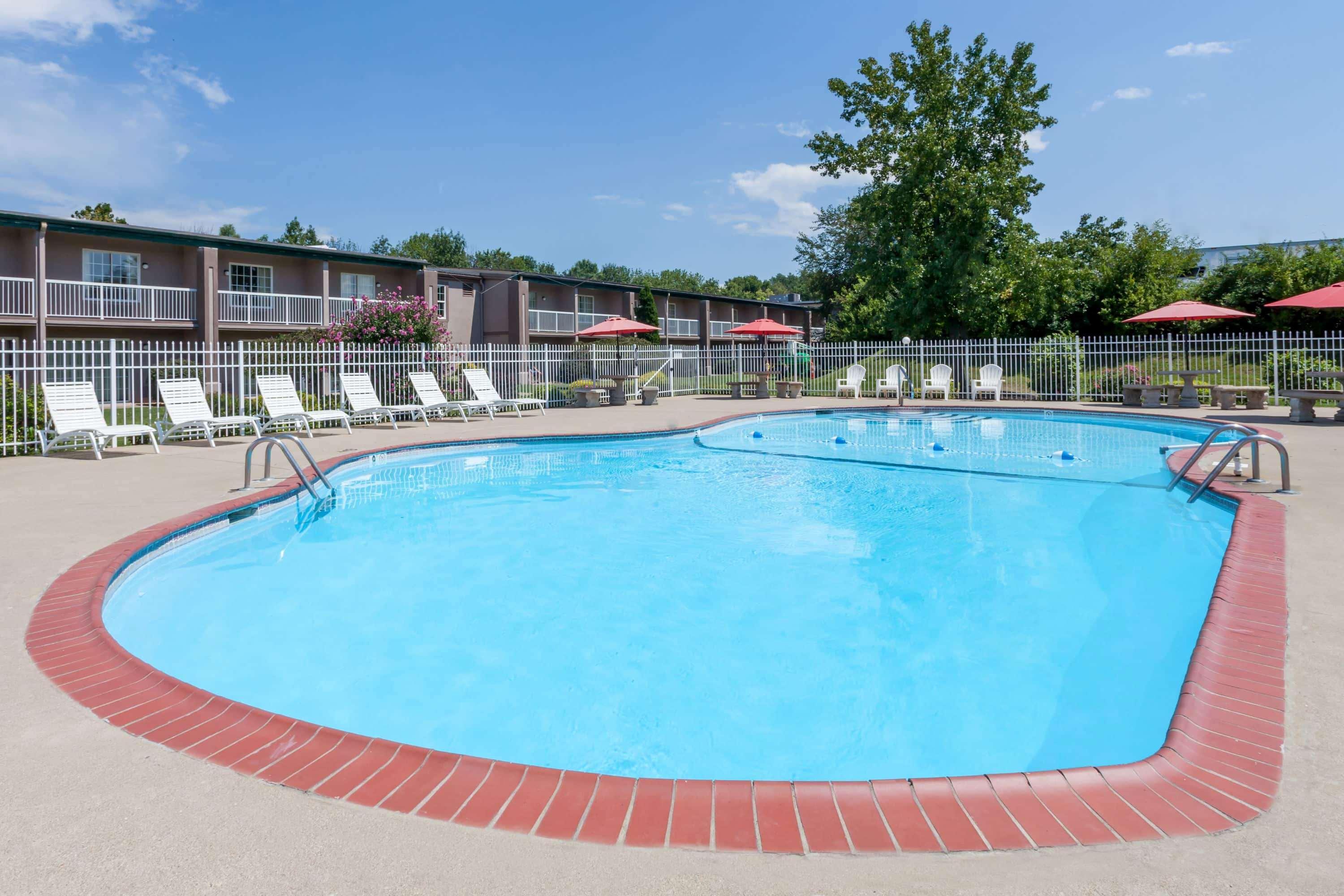 Days Inn & Suites By Wyndham Lexington Eksteriør billede