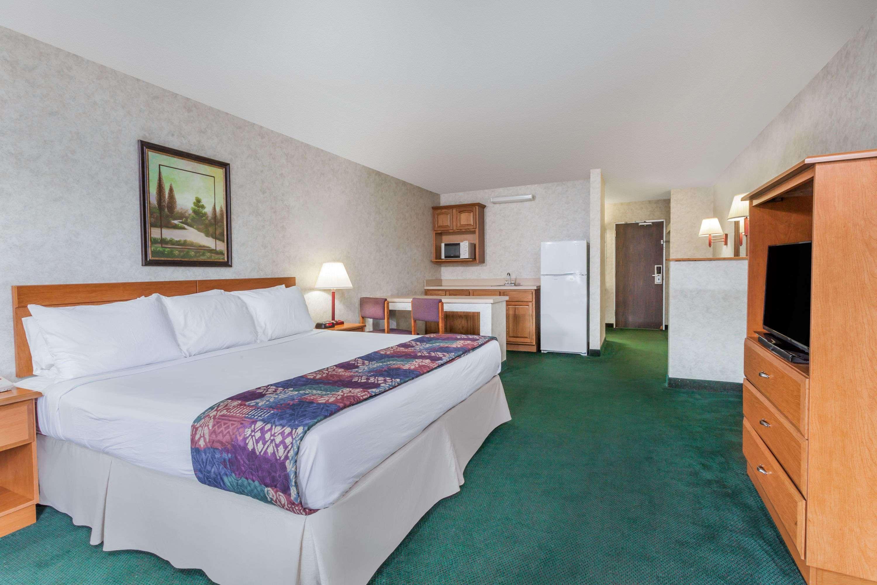 Days Inn & Suites By Wyndham Lexington Eksteriør billede