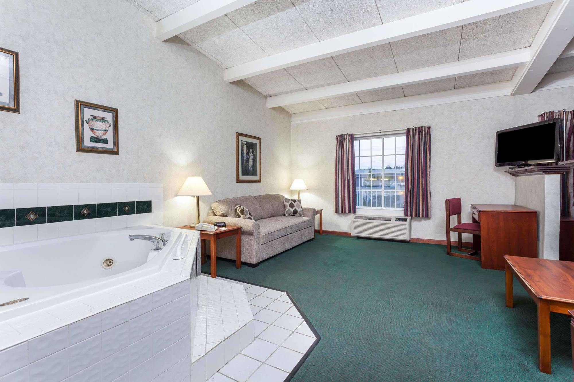Days Inn & Suites By Wyndham Lexington Eksteriør billede